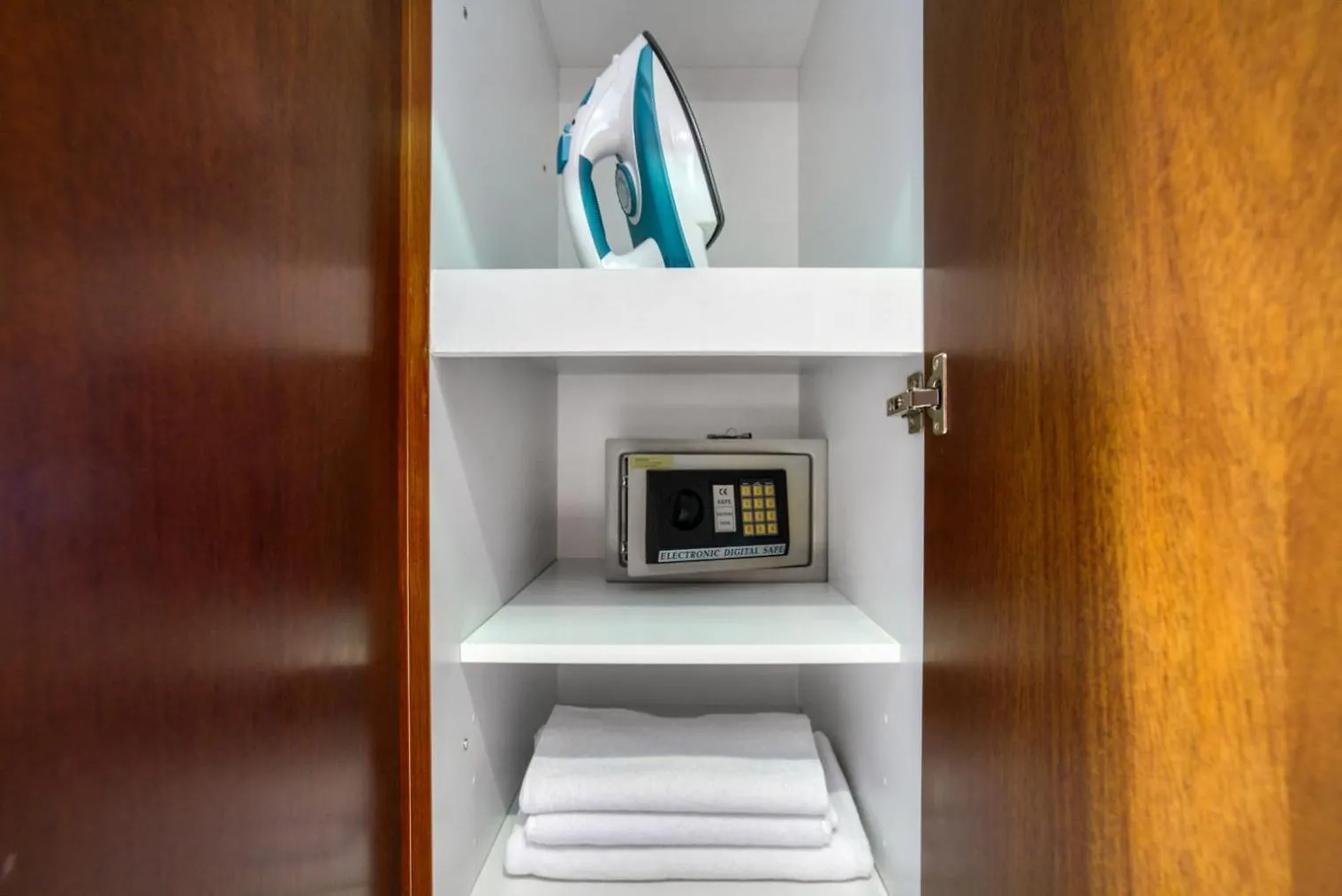 Blueground Standpoint Doorman Pool Dxb-800 Apartment Dubai United Arab Emirates