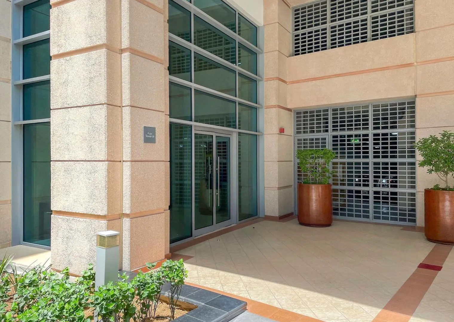 Blueground Standpoint Doorman Pool Dxb-800 Apartment Dubai